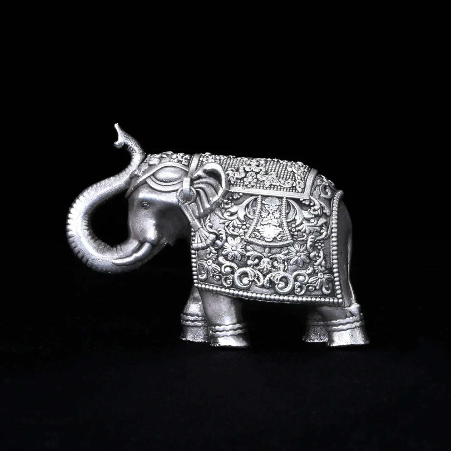Royal Elephant Pure Silver theartarium