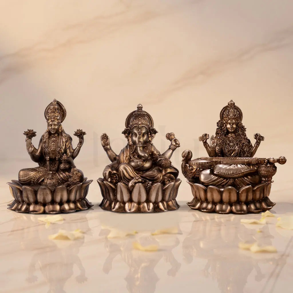 Mahalakshmi Ganapati Saraswati Murti (lotus)