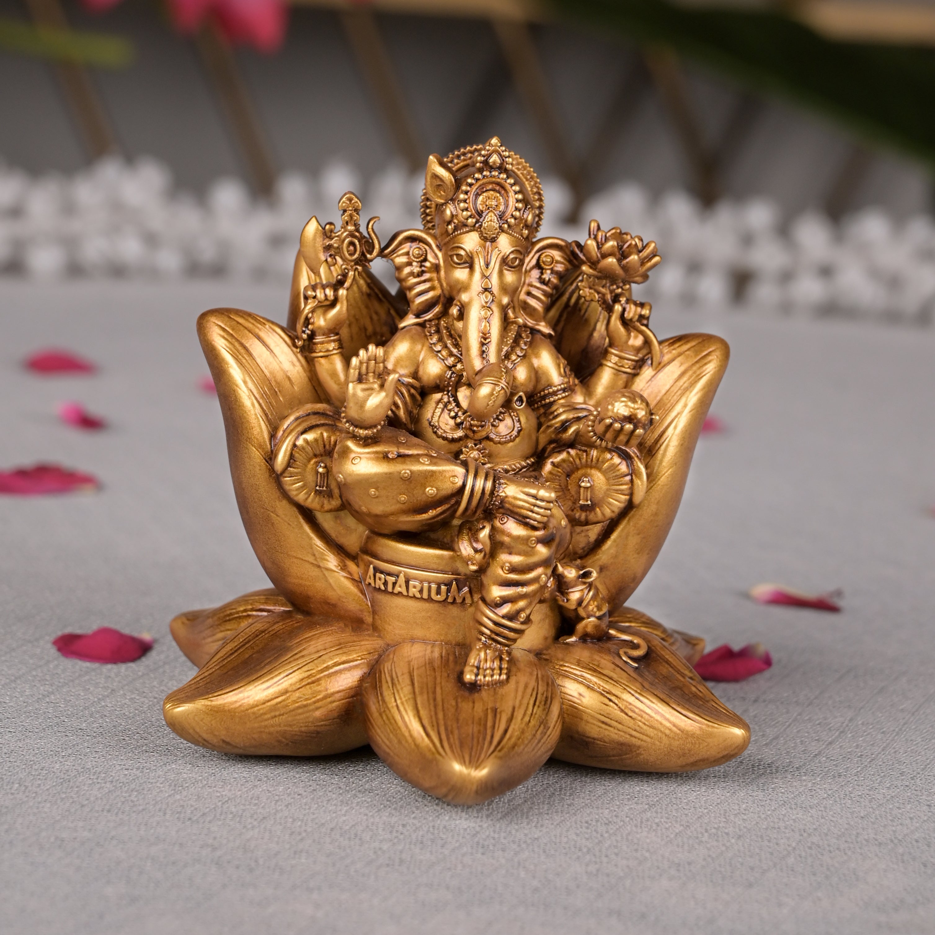 car dashboard ganesha