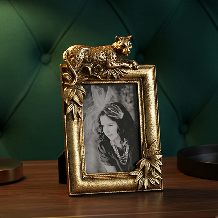Wild Majesty - Vintage/Antique Leopard Frame