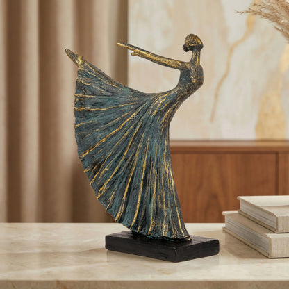 Grace of the Gypsies - Figurine