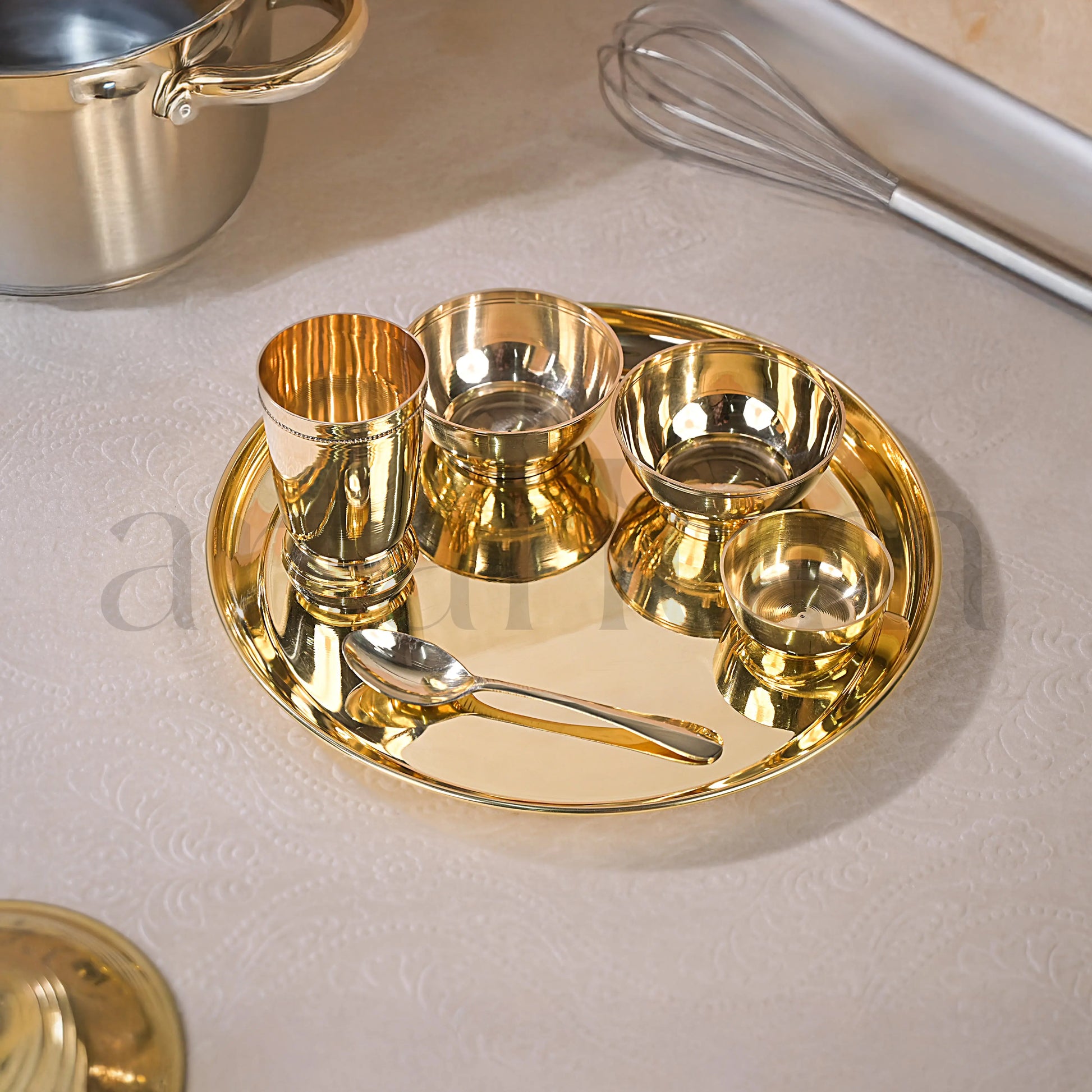 Brass Plain Thali set theartarium