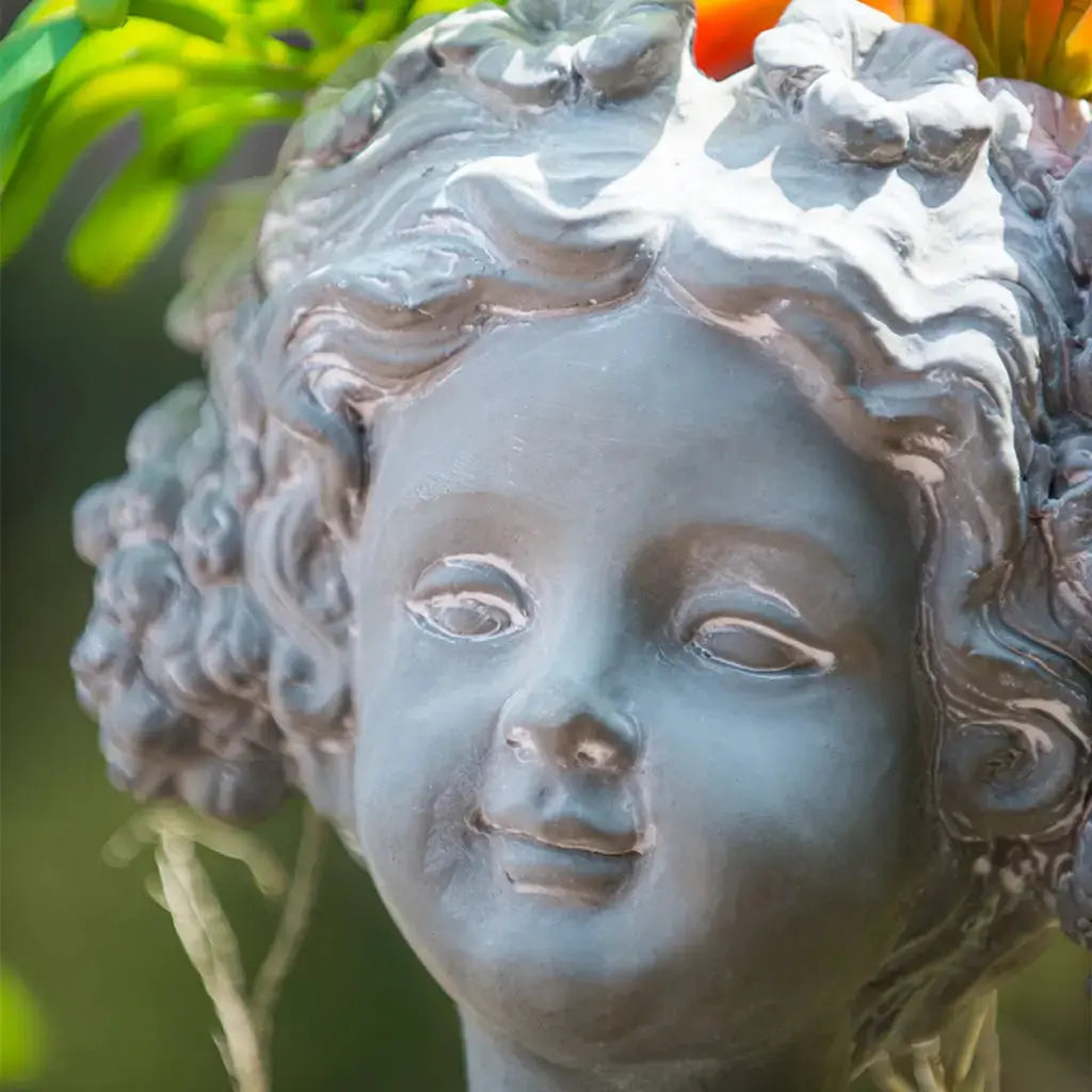 Garden Guardian - Cherub Planter Artarium