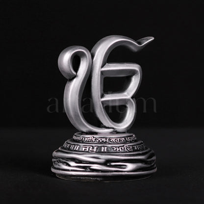 Ek Onkar Car Dashboard theartarium