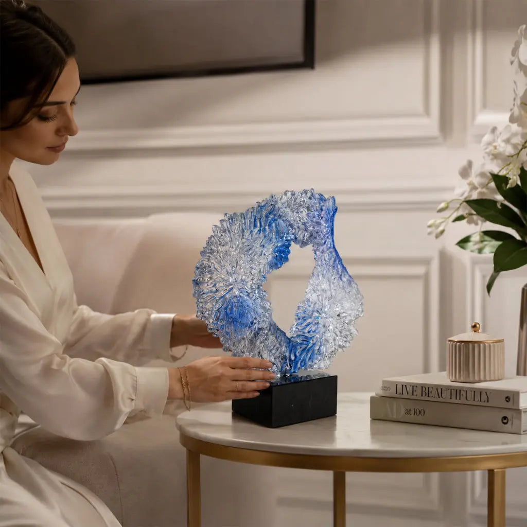Frozen Wave: Ocean-Inspired Sculpture 