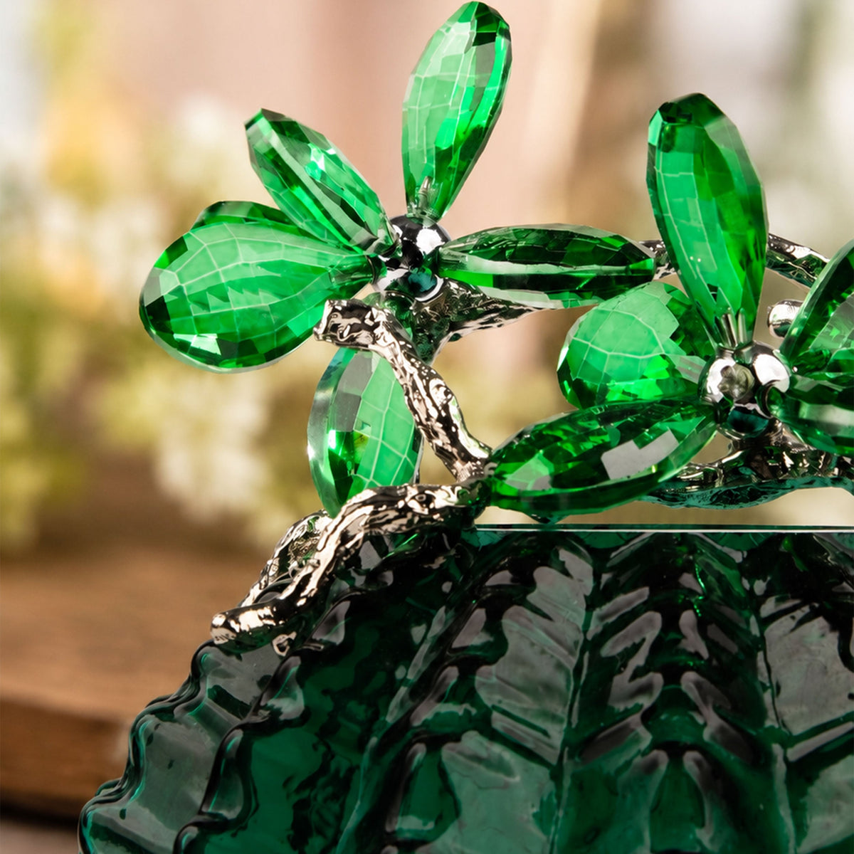 Emerald Leaf Crystal Vase 