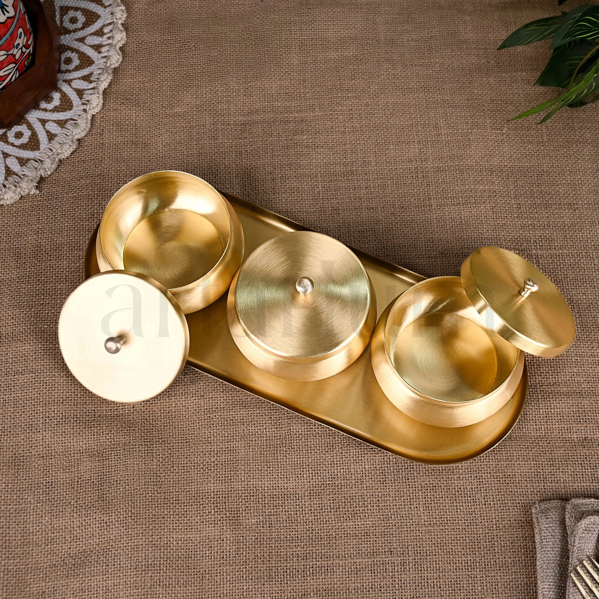 Brass Nut Bowl Set theartarium