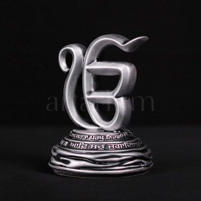 Ek Onkar Car Dashboard theartarium