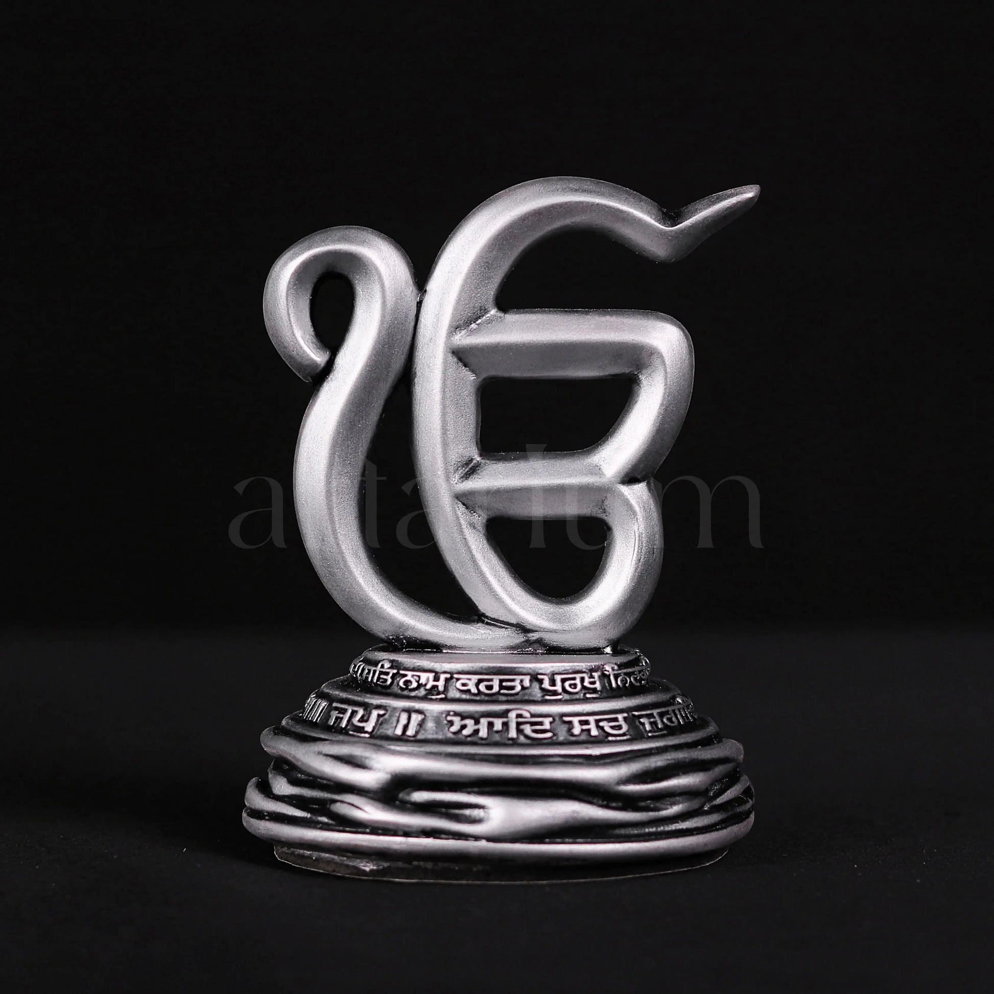 Ek Onkar Car Dashboard theartarium