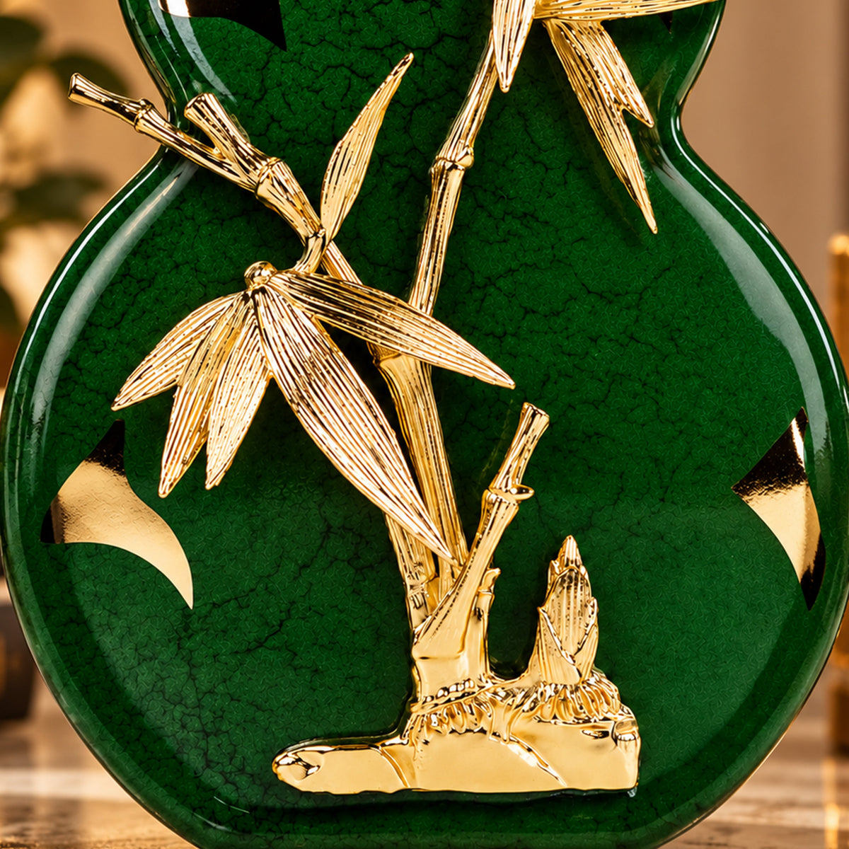 Zinc Alloy Petals Ceramic Emerald Vase 
