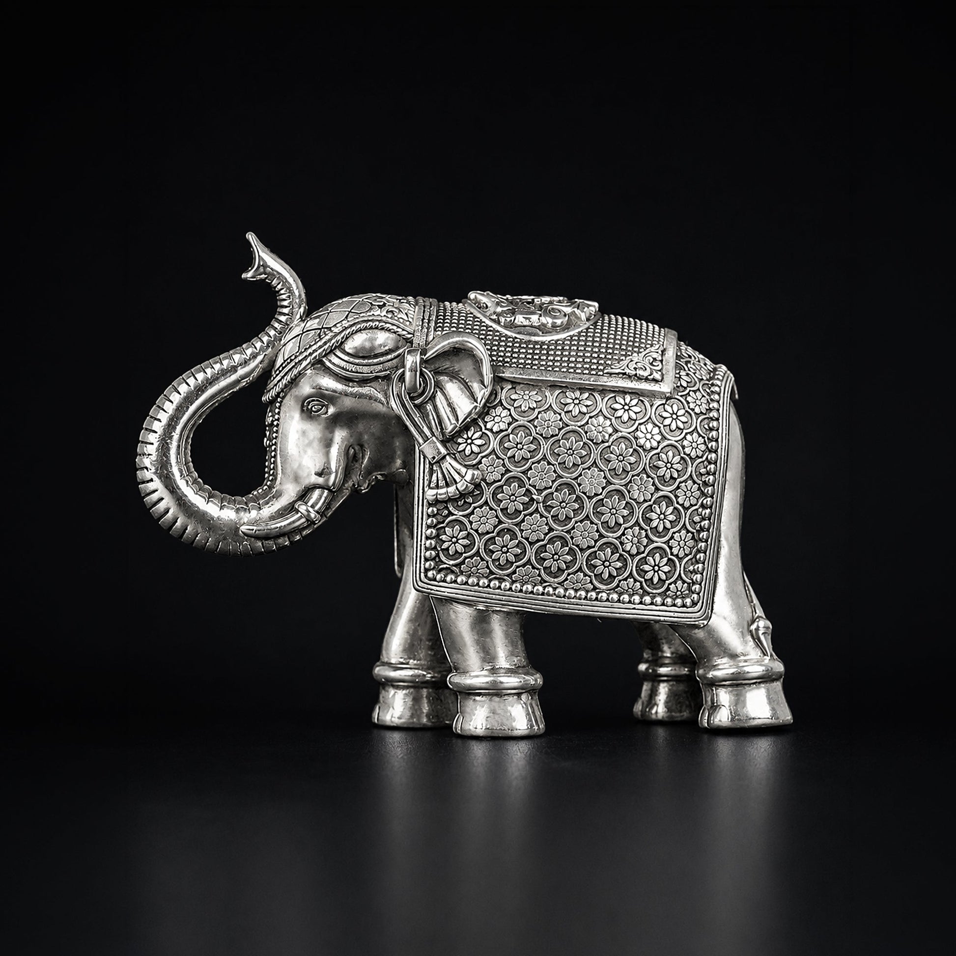 Indian Elephant 999 Silver 