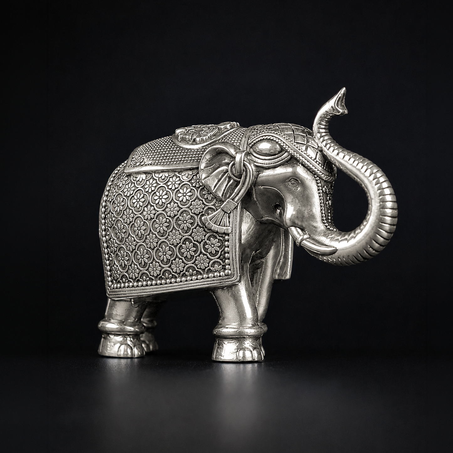 Indian Elephant 999 Silver 
