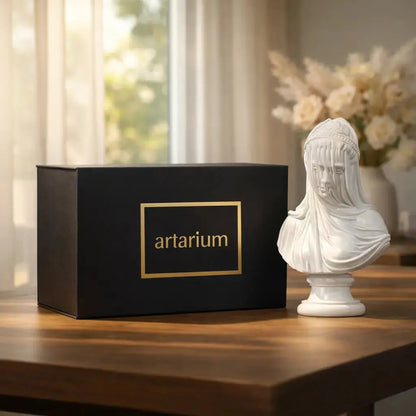 Pardanashin Figurine with Gift Box theartarium