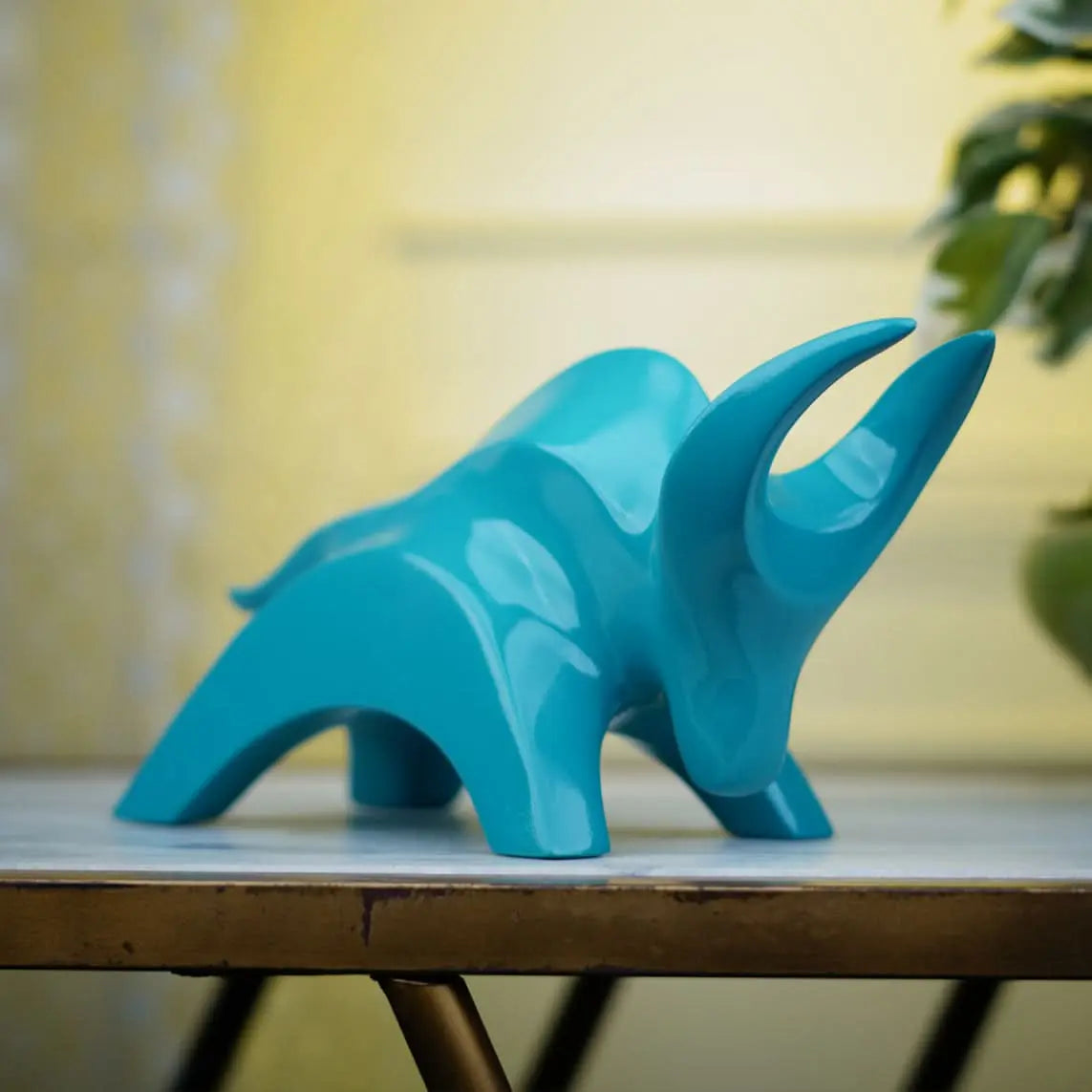 Stylized Charging Bull Figurine theartarium