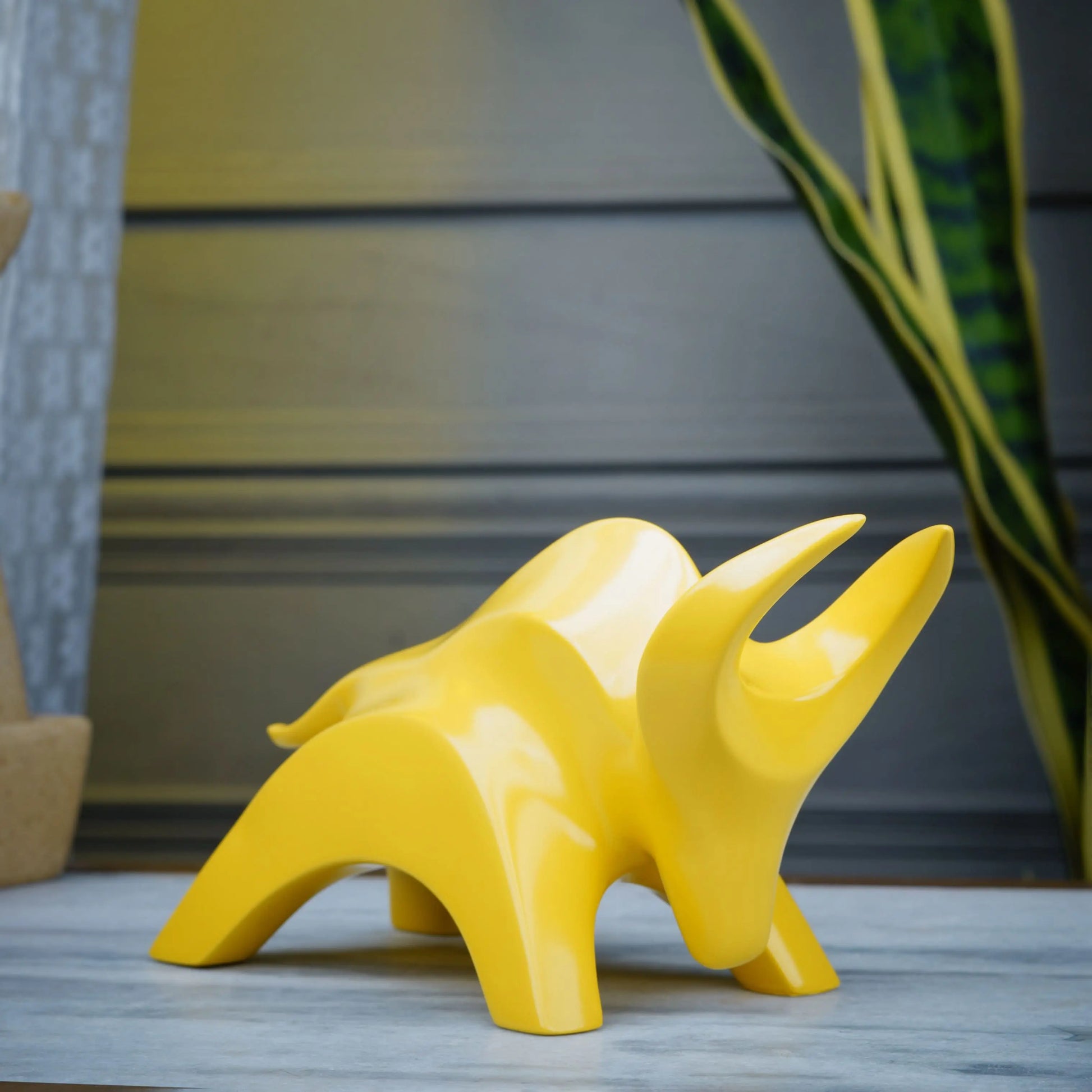 Stylized Charging Bull Figurine theartarium