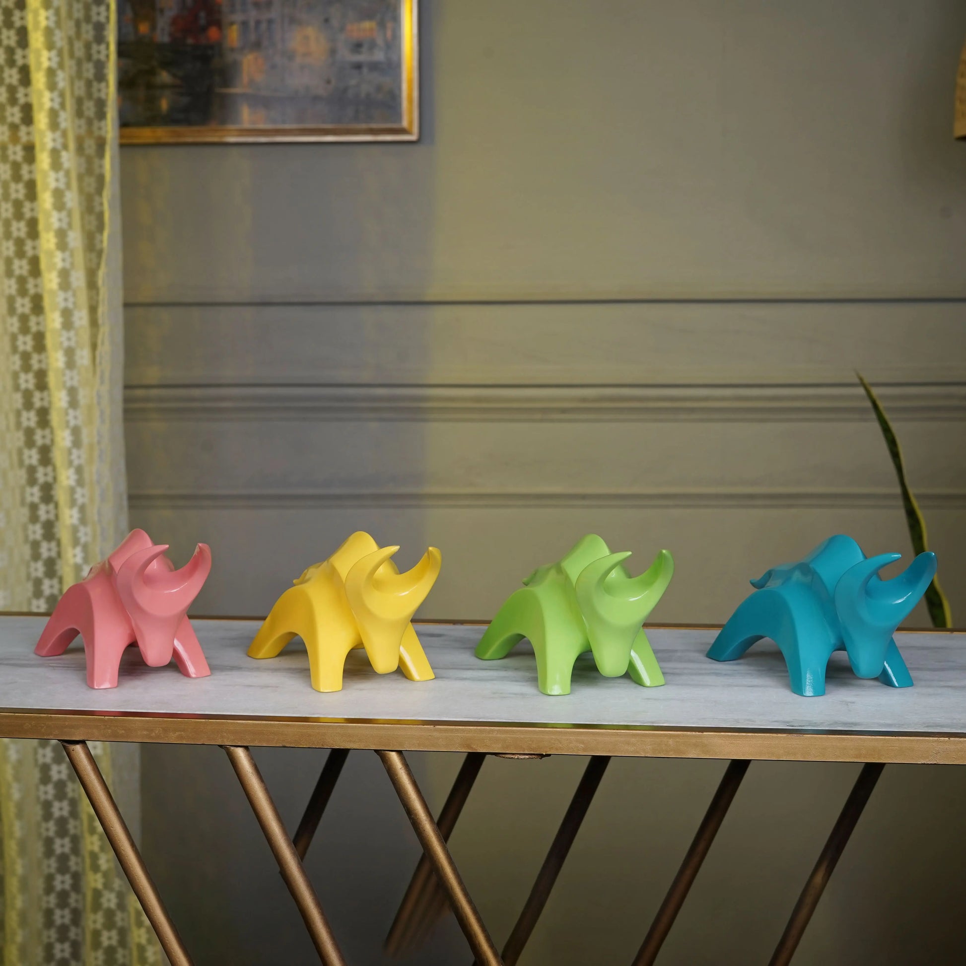 Stylized Charging Bull Figurine theartarium