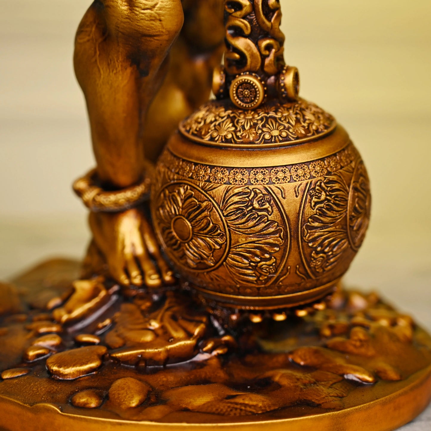 Bahubali Lord Hanuman Large 1.38 Ft & 2 Ft theartarium