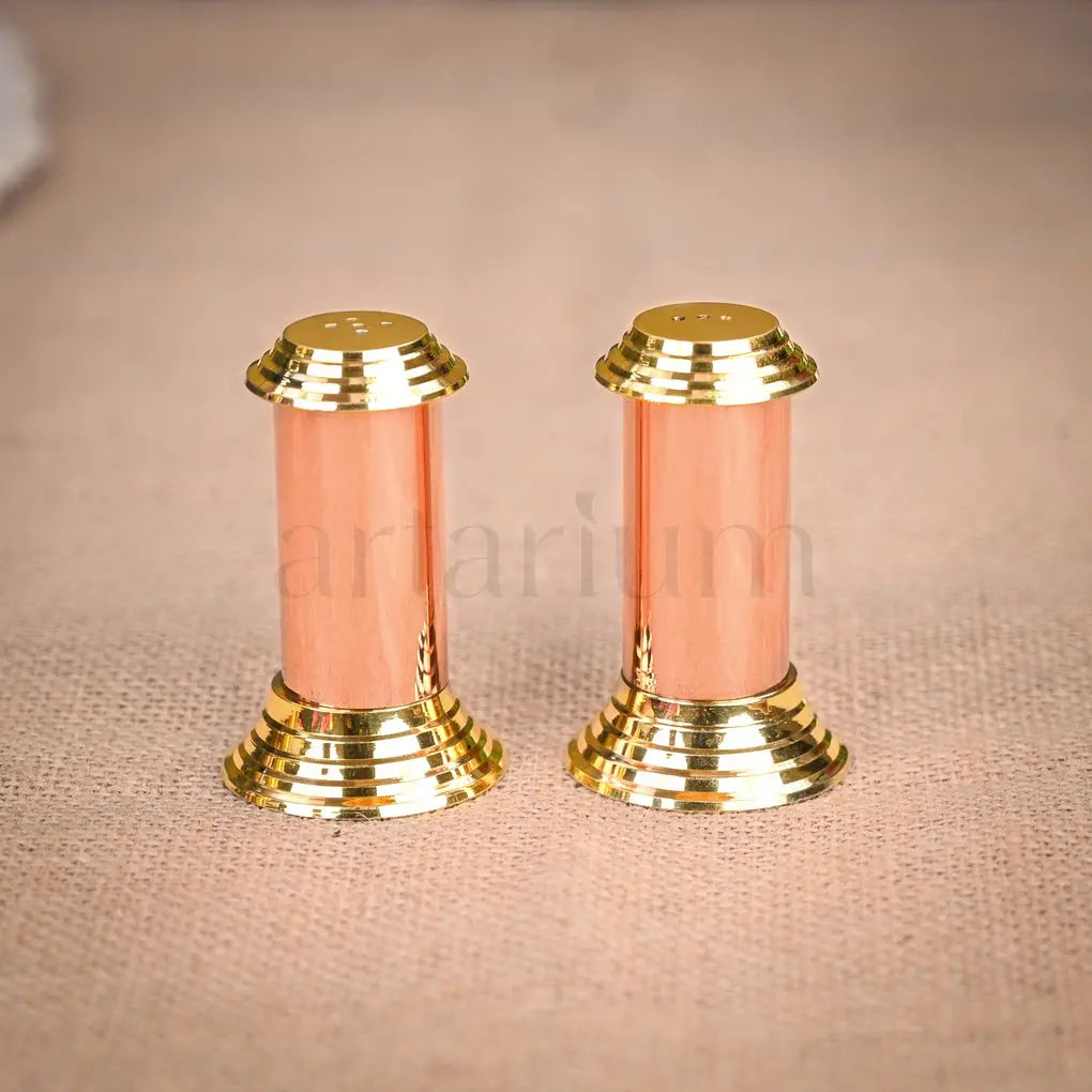 Salt & Pepper Shaker - Set of 2 theartarium