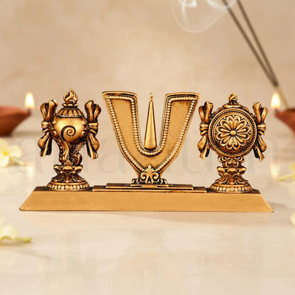 Vaishnav Tilak Car Dashboard