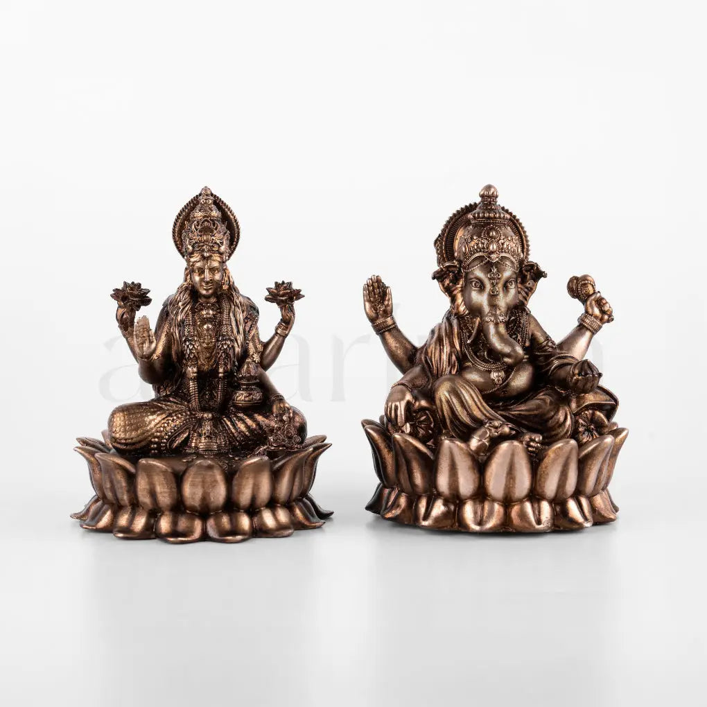 Dhanlaxmi Ganpati Bappa (Lotus) Car Dashboard theartarium