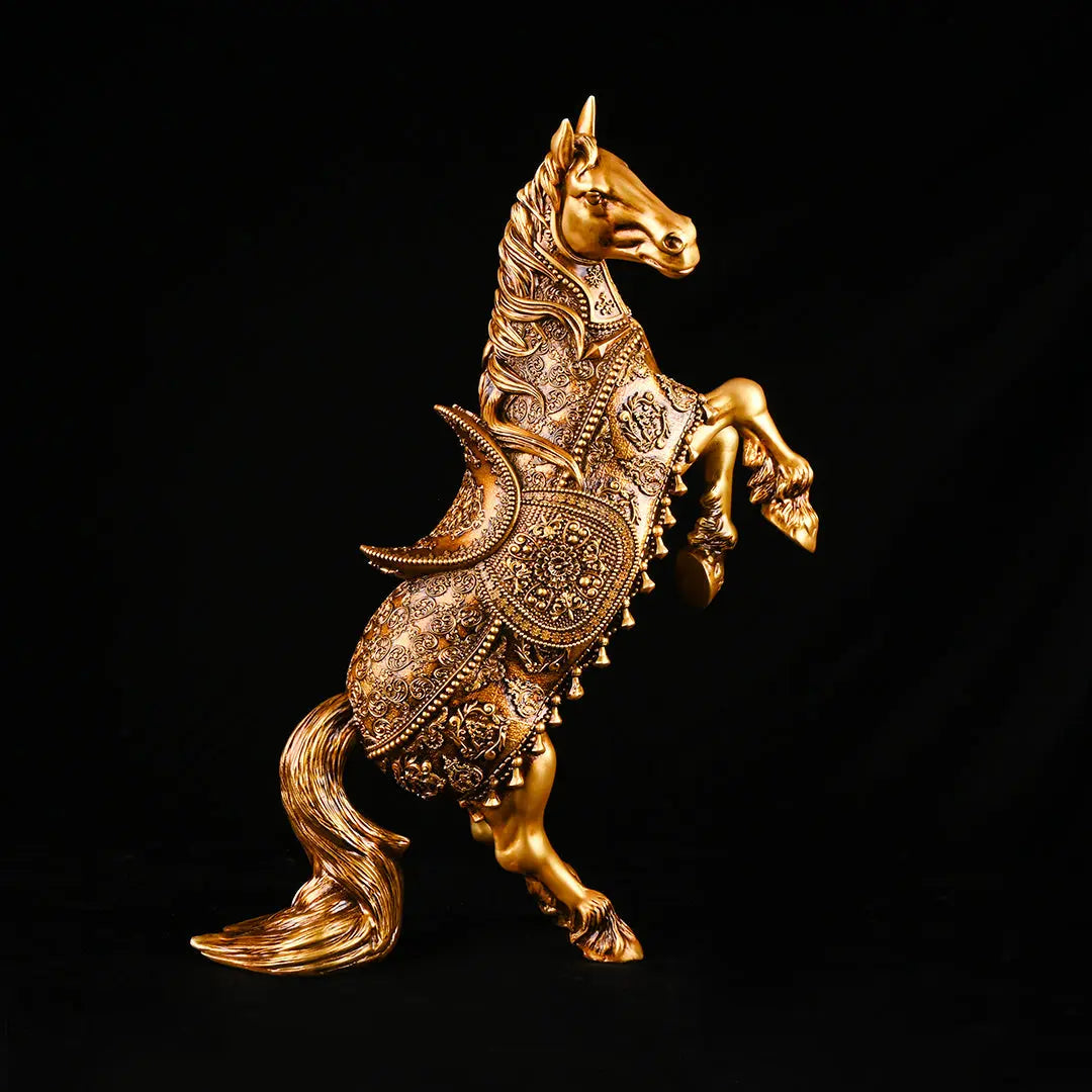 New Rising Horse theartarium