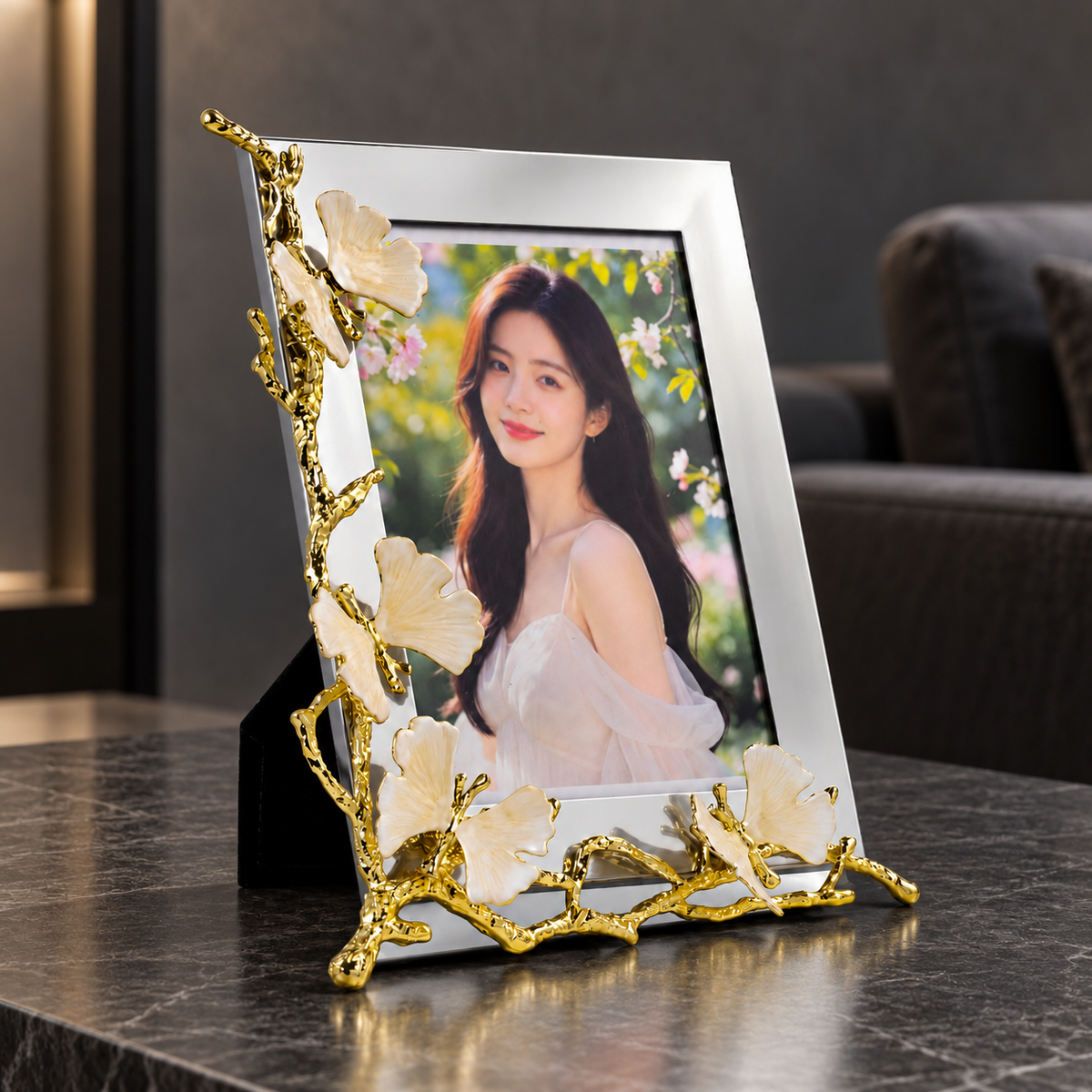 Gold Alloy Ginkgo Leaf Photo Frame 