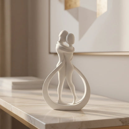 Kissing Couple Statue