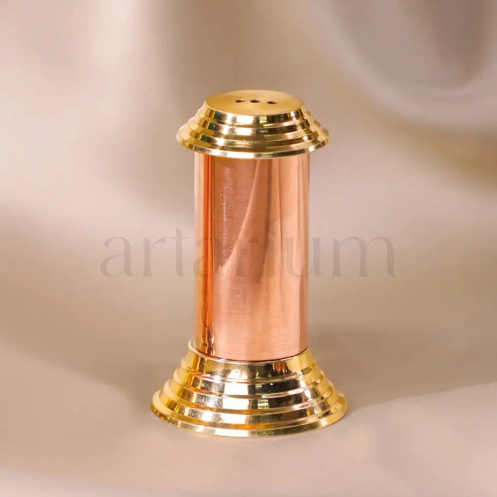Salt & Pepper Shaker - Set of 2 theartarium
