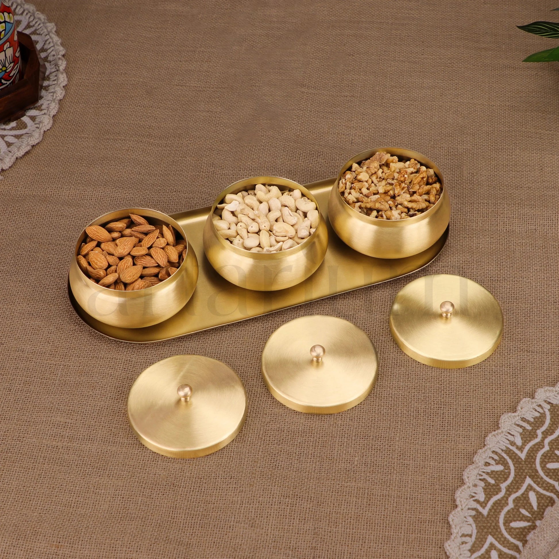 Brass Nut Bowl Gift Set theartarium