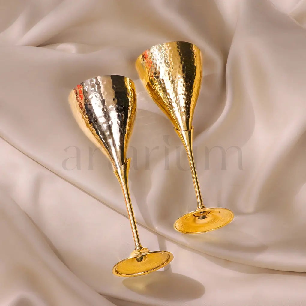 Hammered Brass Wine Glass theartarium