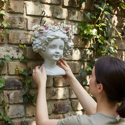 Garden Guardian - Cherub Planter Artarium